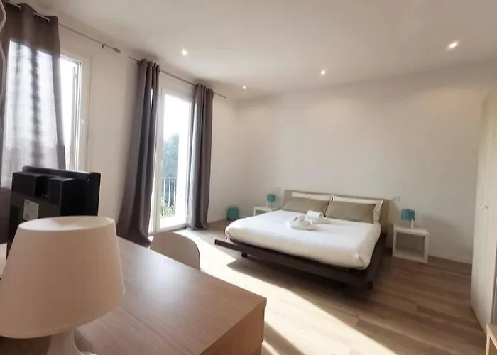 Civico21 Pensión 3*